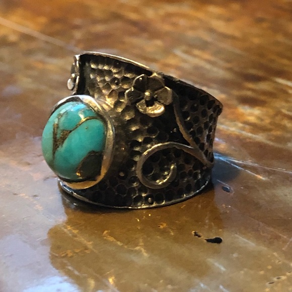 Silver Turquoise Floral Ring - Picture 5 of 6